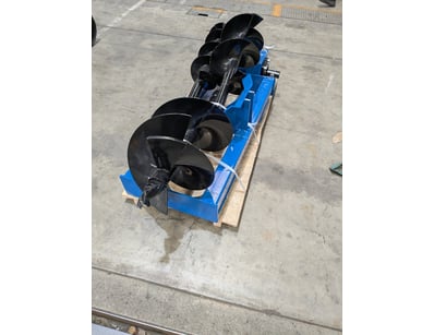 UNRESERVED Factory Direct Lawn Mowers, Golf Cart... - Lot 23