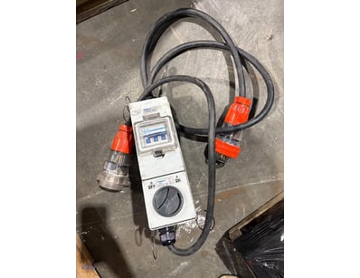 Clipsal IP66 Portable 3-Phase Switching & Adaptor ...