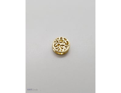 COLLECTION OF GOLD COLOURED BRACELET CHARMS

Tot...