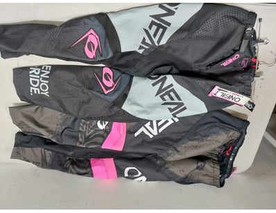 Motorcycle Apparel & Accessories (NSWA981) - Lot 185