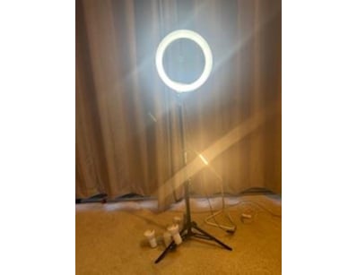 Gadgets, Music & Pastimes (A1005) - Lot 1532