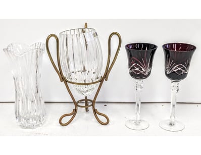 VINTAGE CRYSTAL GLASSWARE COLLECTION WITH BRASS ST...