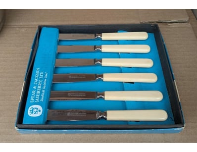 Antiques, Vintage & Interior Treasures (A999) - Lot 568