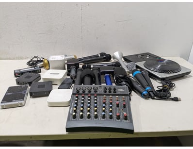 Gadgets, Music & Pastimes (NSWA984) - Lot 2339