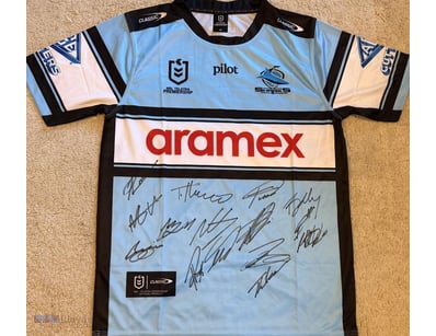 CRONULLA SHARKS SIGNED 2026 SQUAD JERSEY 

A Cronu...