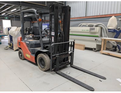 MOSTLY UNRESERVED Engineering Workshop CLOSURE (O... - Lot 8