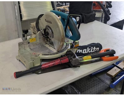 Electric Tools and Hand tools, Makita - more

Maki...