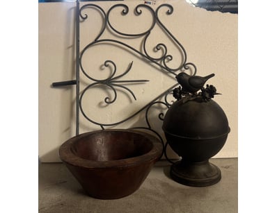 Assorted selection of homewares and ornaments 

No...