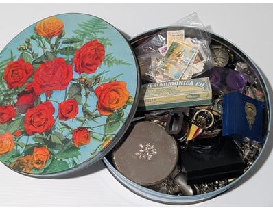 The Curio Collection (A979) - Lot 8287
