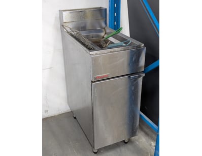 Fostiri commercial deep fryer unit featuring stain...