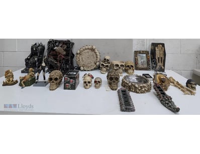 EXTENSIVE GOTHIC AND MACABRE DECORATIVE COLLECTION...