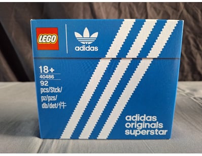 **UNRESERVED** LIFETIME COLLECTION OF LEGO PART... - Lot 218