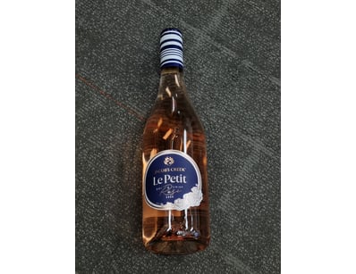Lot comprising 14 bottles of Jacob's Creek Le Peti...