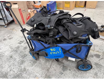 Comprehensive scuba diving equipment bundle featur...
