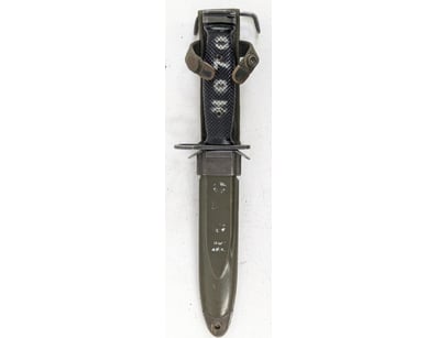 US M8A1 MILITARY BAYONET WITH SCABBARD AND ACCESSO...