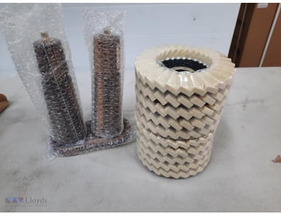 Salt and pepper set and polishing wheel.

SOLD AS ...