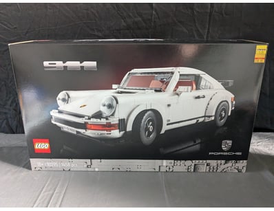 **UNRESERVED** LIFETIME COLLECTION OF LEGO PART... - Lot 199