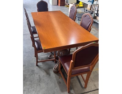 House & Homewares (A1004) - Lot 156