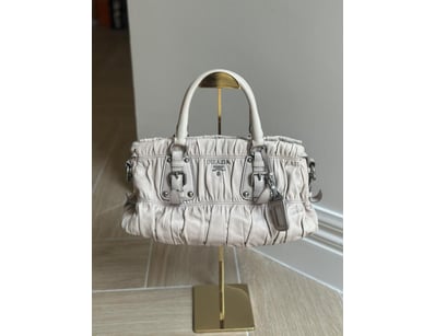 Designer Vault (A993) - Lot 171