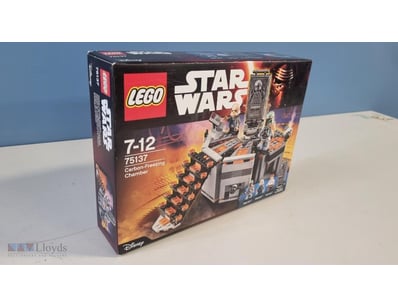 LEGO STAR WARS 75137 CARBON-FREEZING CHAMBER SET

...