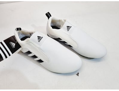 Major Brand Apparel & Footwear Liquidation Even... - Lot 192