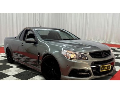 <b>2014 Holden VF SS Ute - Silver - 25,216km - 6.0...