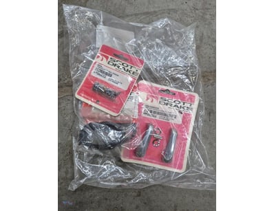 <p><strong>Vent Window Handles and Weatherstrip - ...