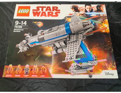 **UNRESERVED** COOKIE'S LIFETIME COLLECTION OF ... - Lot 936