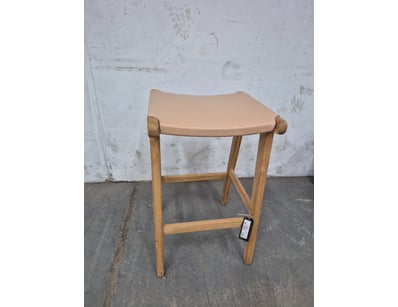 Quality Designer Furniture & Decor Clearance (... - Lot 2045