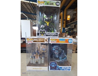 FUNKO POP! VINYL FIGURES COLLECTION - DISNEY VILLA...