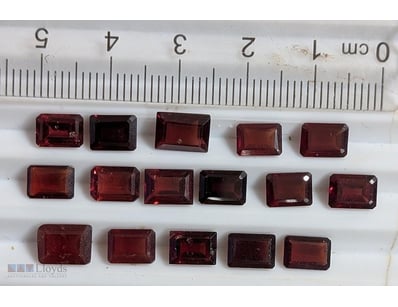 20 CARATS RECTANGLE CUT GARNET GEMSTONES

20 Carat...
