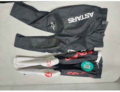 Motorcycle Apparel & Accessories (NSWA981) - Lot 171