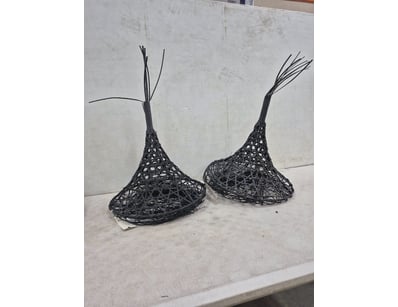 Quality Designer Furniture & Decor Clearance (A... - Lot 602