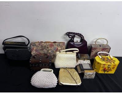 Designer Vault (A1004) - Lot 5033