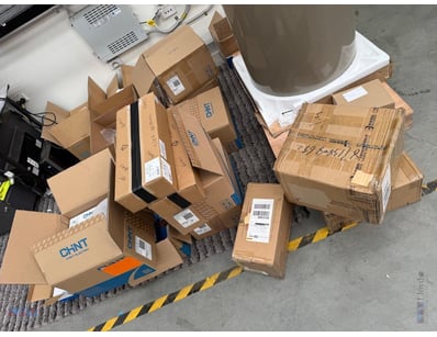Bulk lot of CHNT (Zhejiang Chint IoT Technology) e...