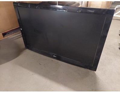 LG 42LC30D plasma television, 42-inch screen, manu...