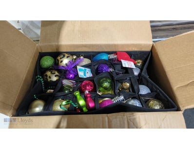 Accessories, Assorted Christmas Accessories Qty To...