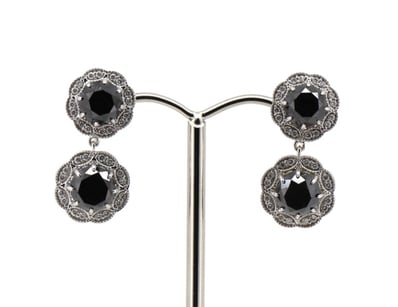 Diamonds Are A Woman's Best Friend (A976) - Lot 3200