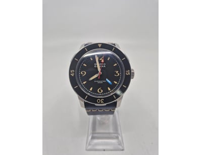 Affordable Watch Market (A980) - Lot 7518