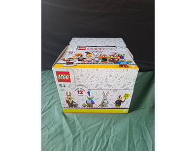 **UNRESERVED** LIFETIME COLLECTION OF LEGO PART... - Lot 195