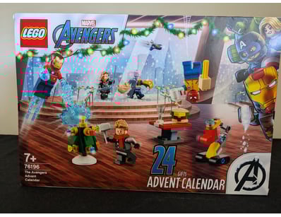 **UNRESERVED** LIFETIME COLLECTION OF LEGO PART... - Lot 677