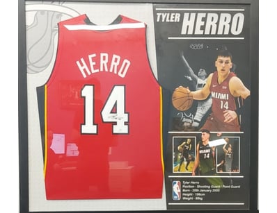 Mancave & Memorabilia (A1005) - Lot 1628