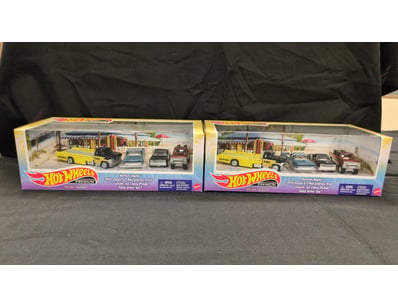 2X HOT WHEELS PREMIUM BOXED SETS INCLUDING HORIZON...