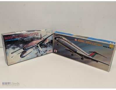 VINTAGE AIRCRAFT MODEL KIT COLLECTION - ME262A FIG...