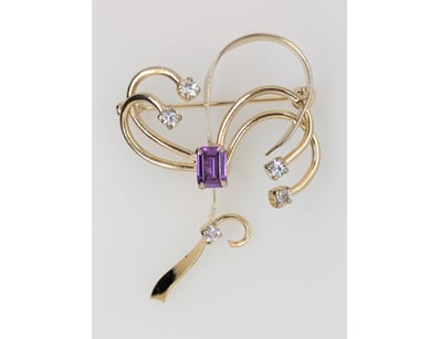 GOLD PLATED CZ BROOCH


583010+268


