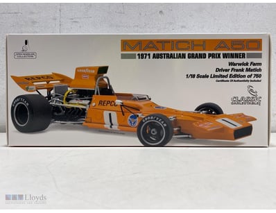 CLASSIC COLLECTIBLES MATICH A50 1/18 SCALE DIE-CAS...
