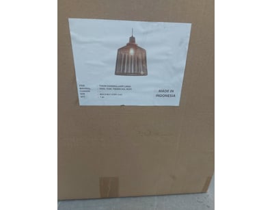 Quality Designer Furniture & Decor Clearance (... - Lot 2040