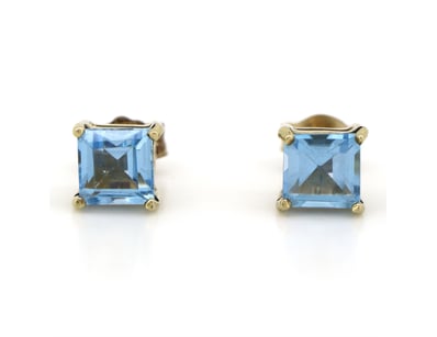 Affordable Jewellery Market (A1003) - Lot 572
