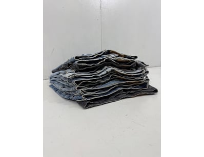 Entire Vintage Clothing Store Liquidation (ON11821) - Lot 79