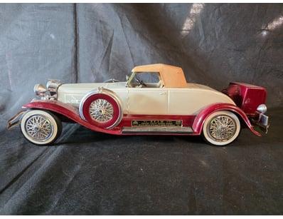 1935 BEAM DECANTER ROADSTER MODEL CAR - KENTUCKY S...